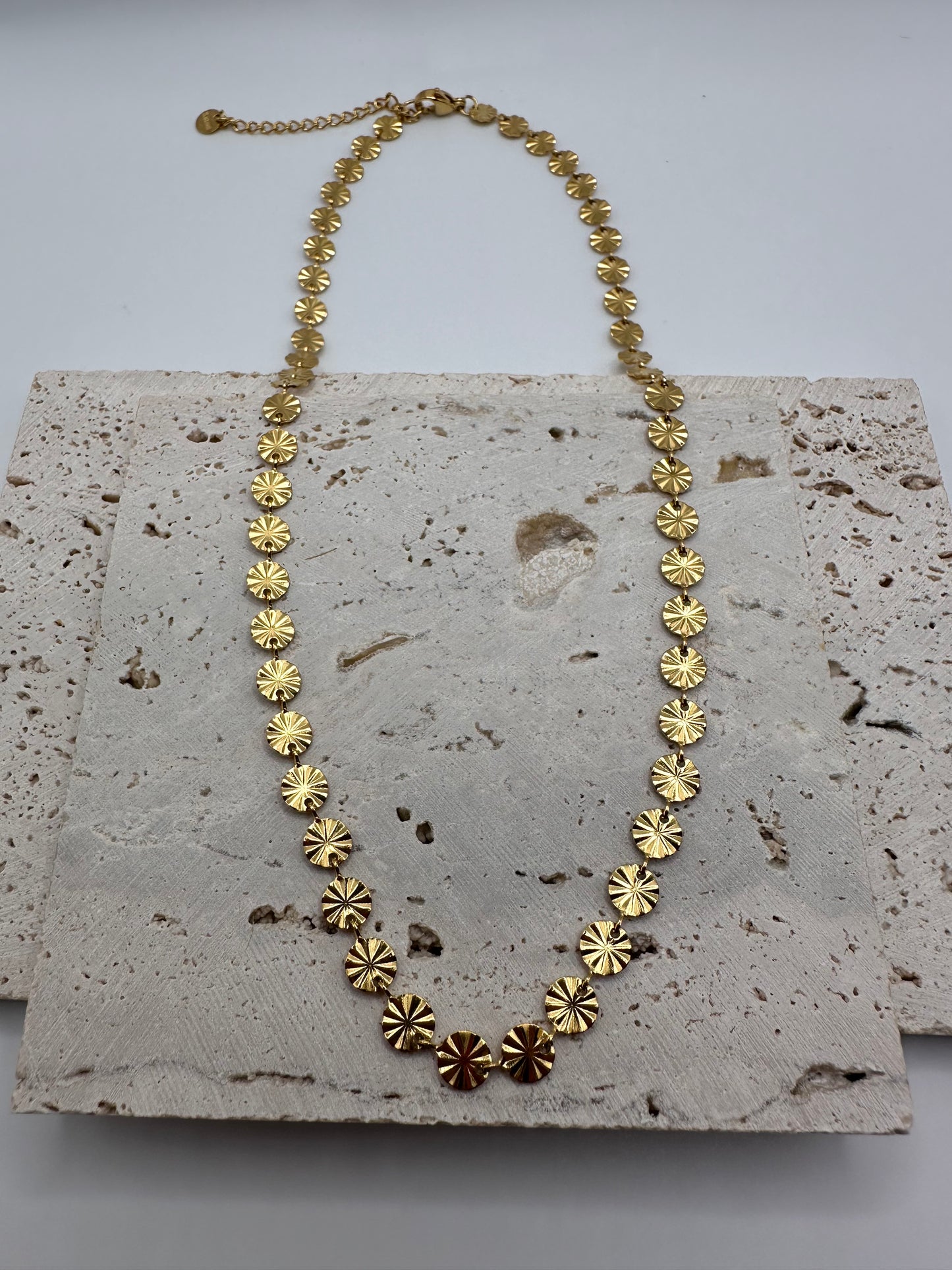 Helia Necklace