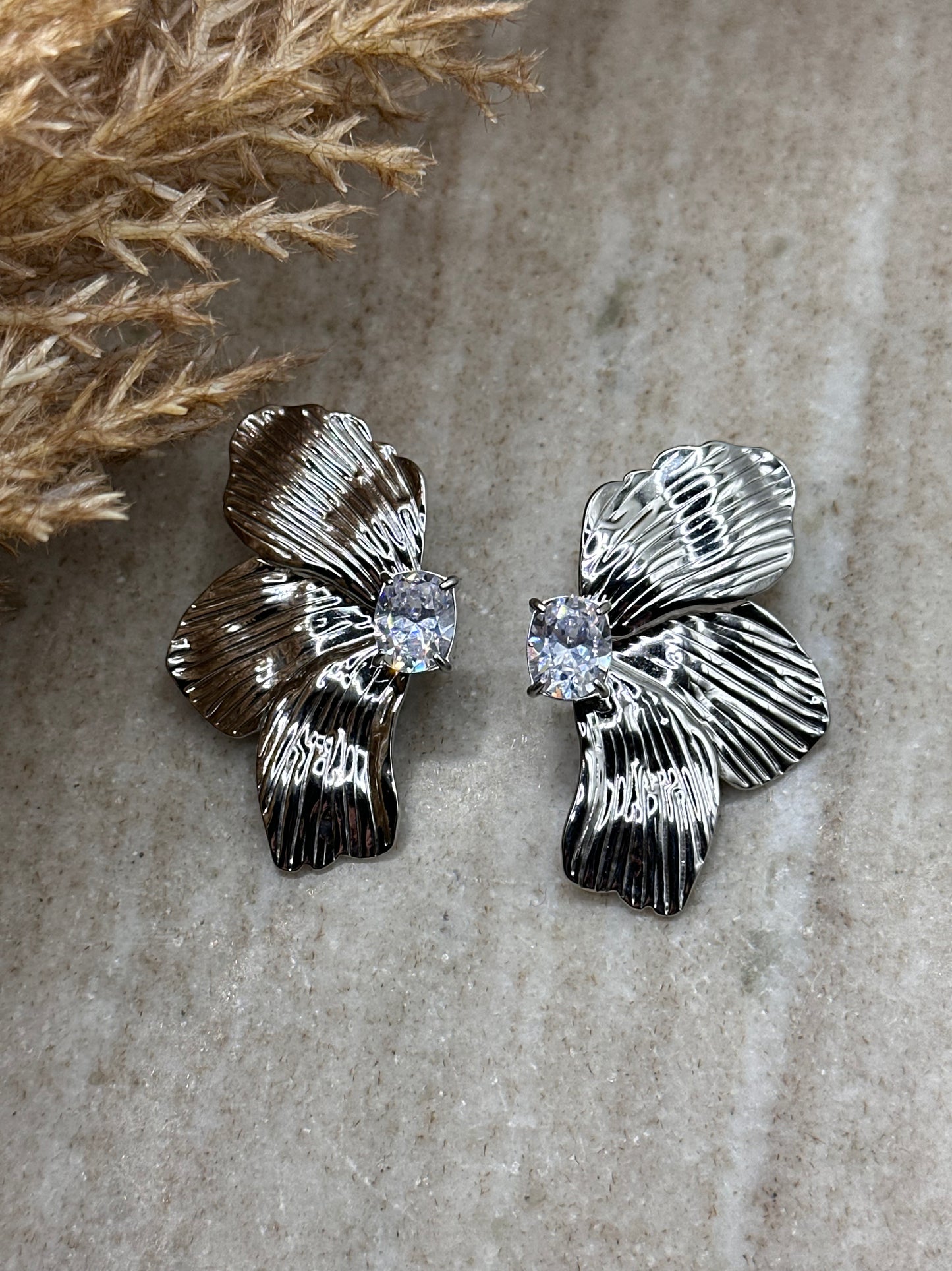 Nantia Earrings