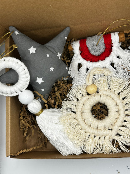 Christmas Box (Ελαχ. Ποσότητα 4)
