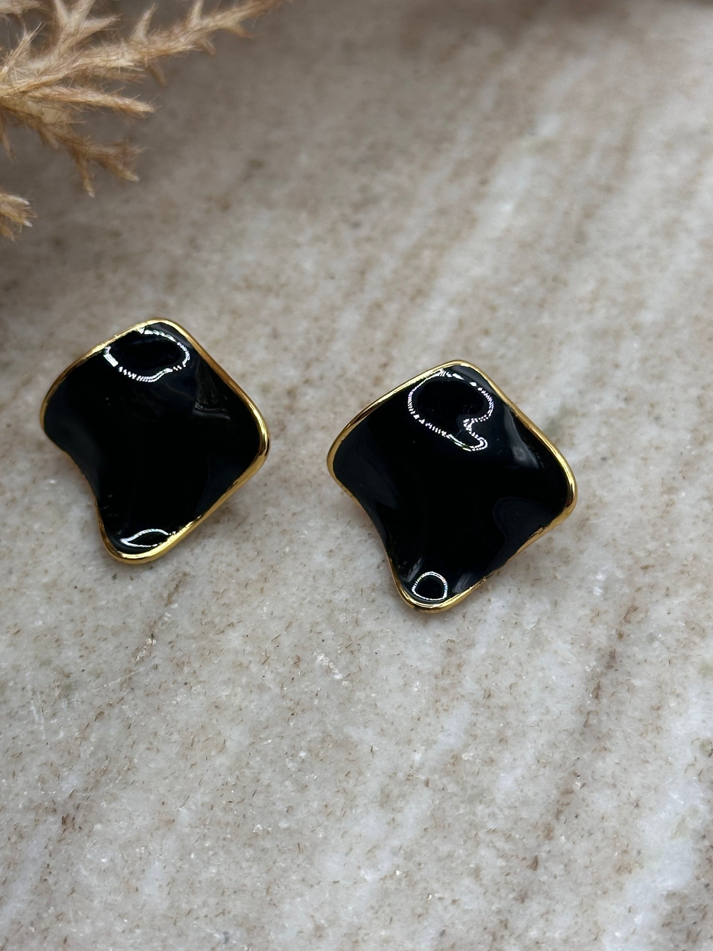 Black Felicia Earrings