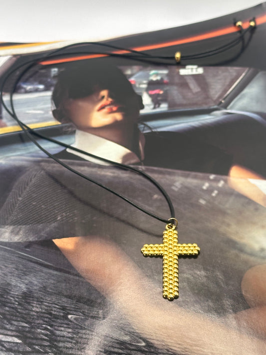 Minimal Cross Necklace