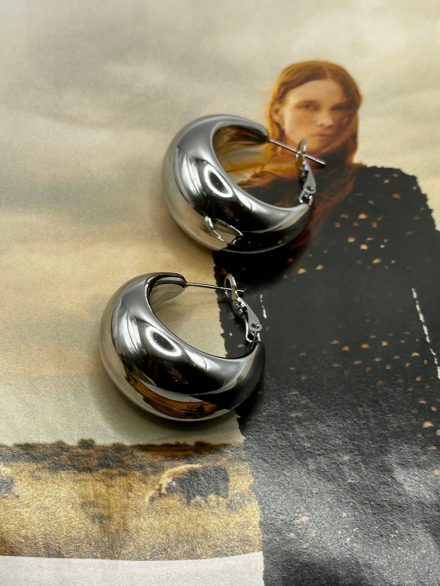 Halfmoon Earrings
