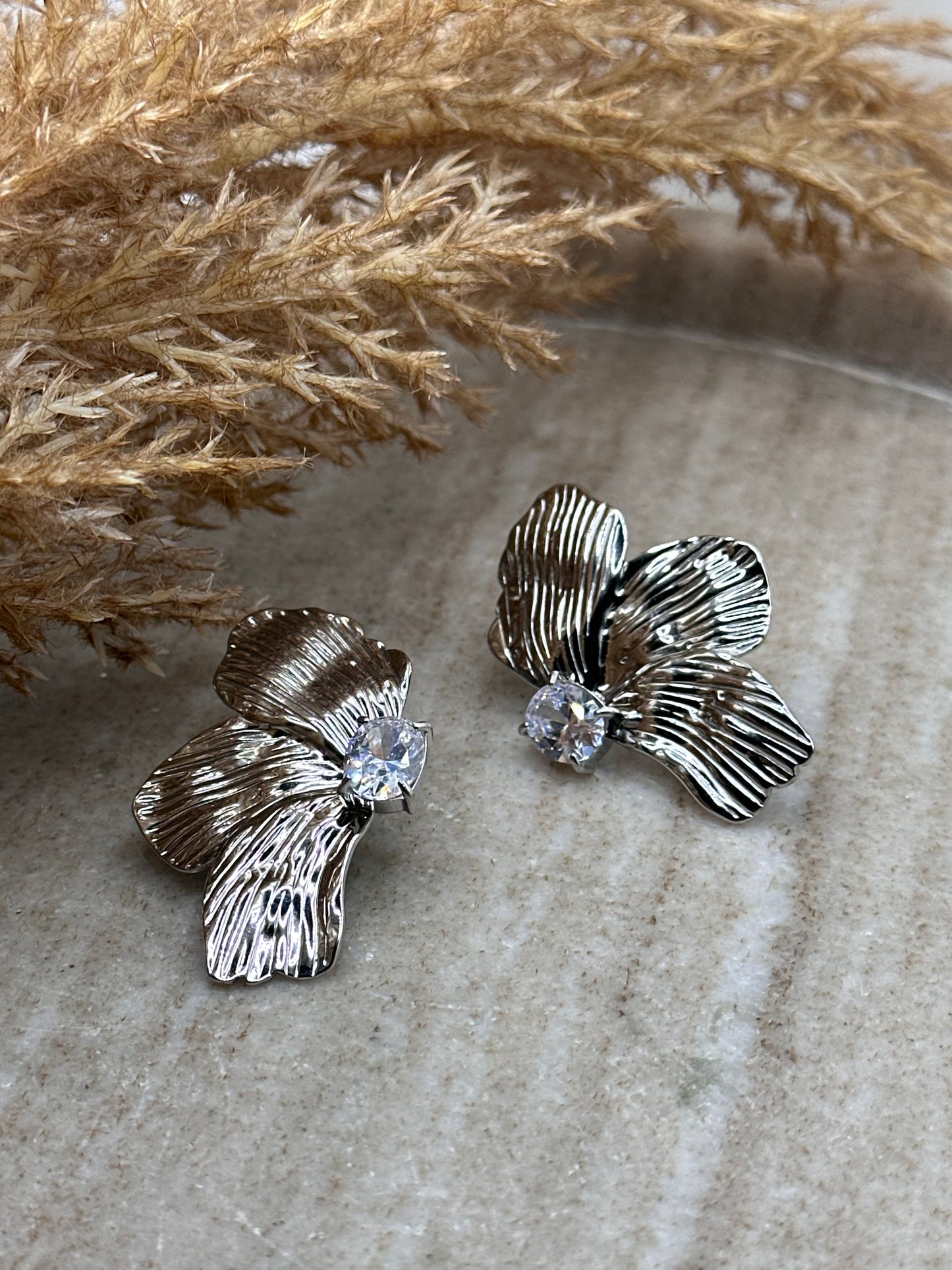 Nantia Earrings