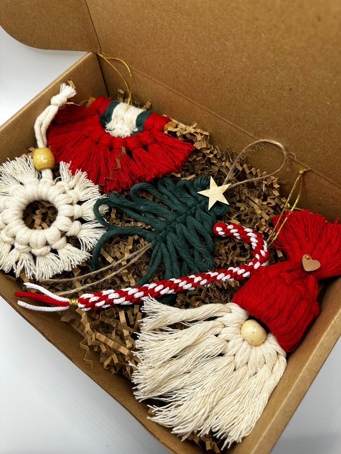 Christmas Box (Ελαχ. Ποσότητα 4)