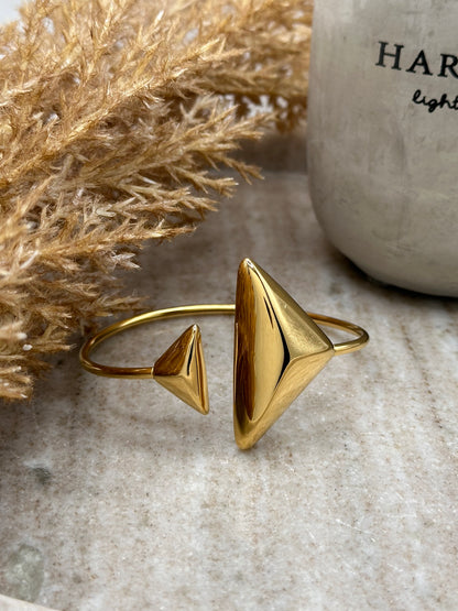 Triangle Bracelet