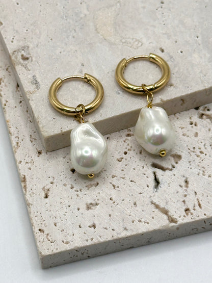 Essence Baroque Earrings