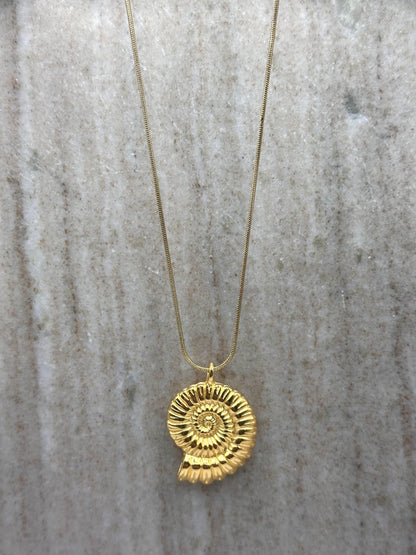 Velin Necklace