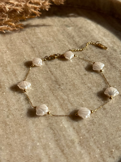 Shelly Anklet