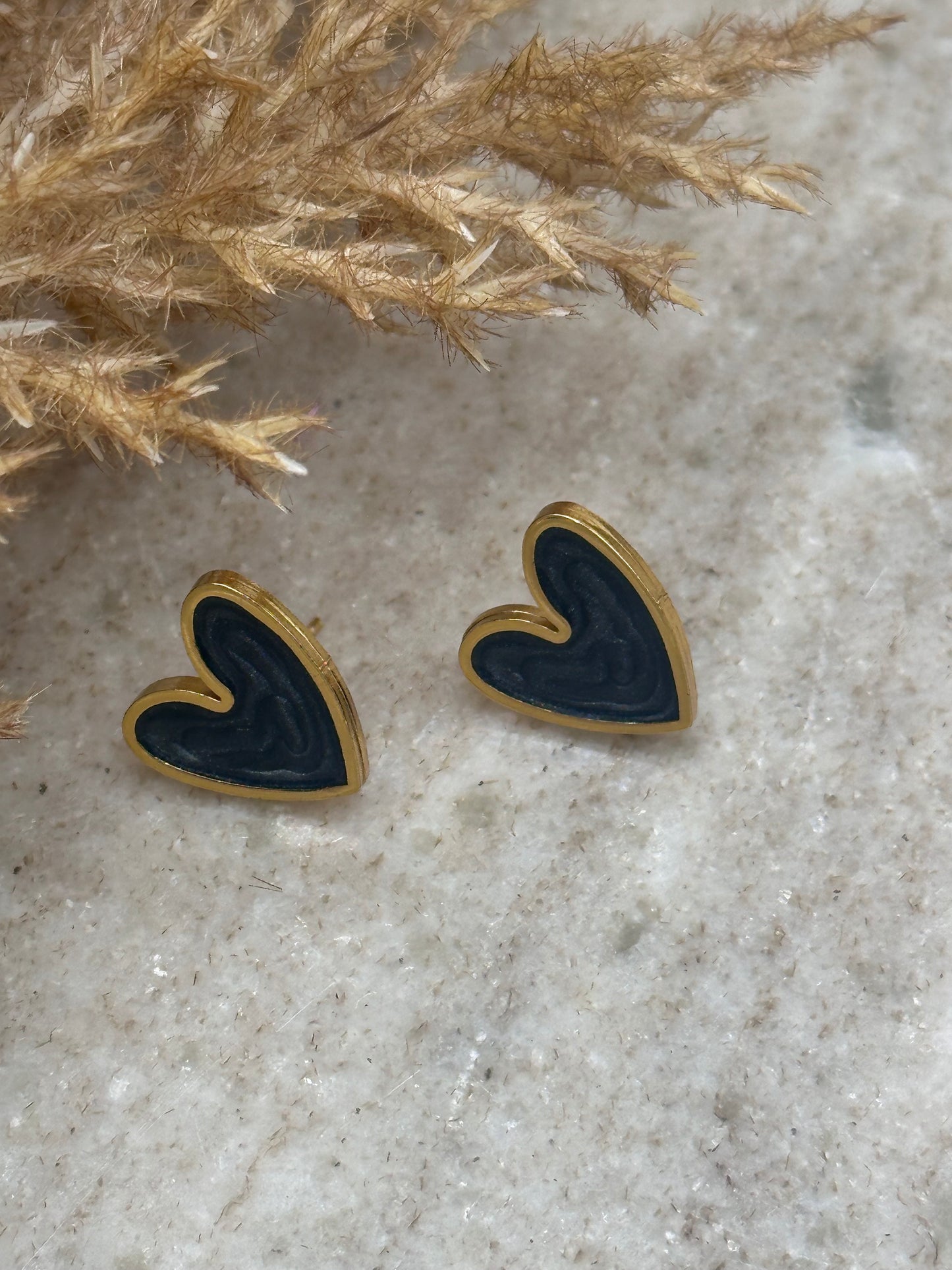 Mini Love Earrings