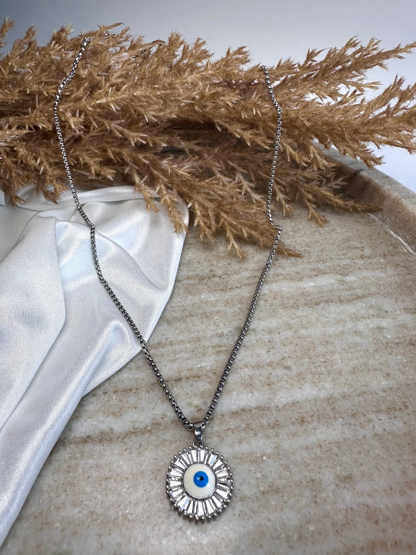 Leslie Necklace