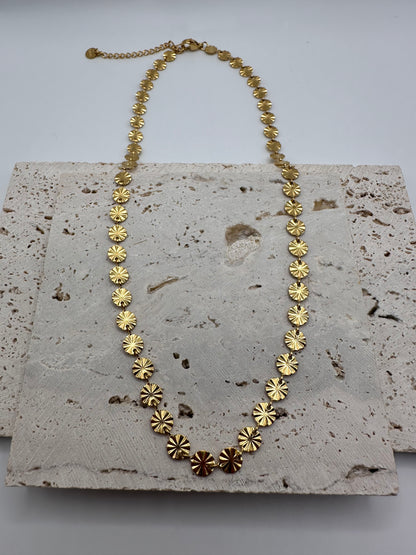 Helia Necklace