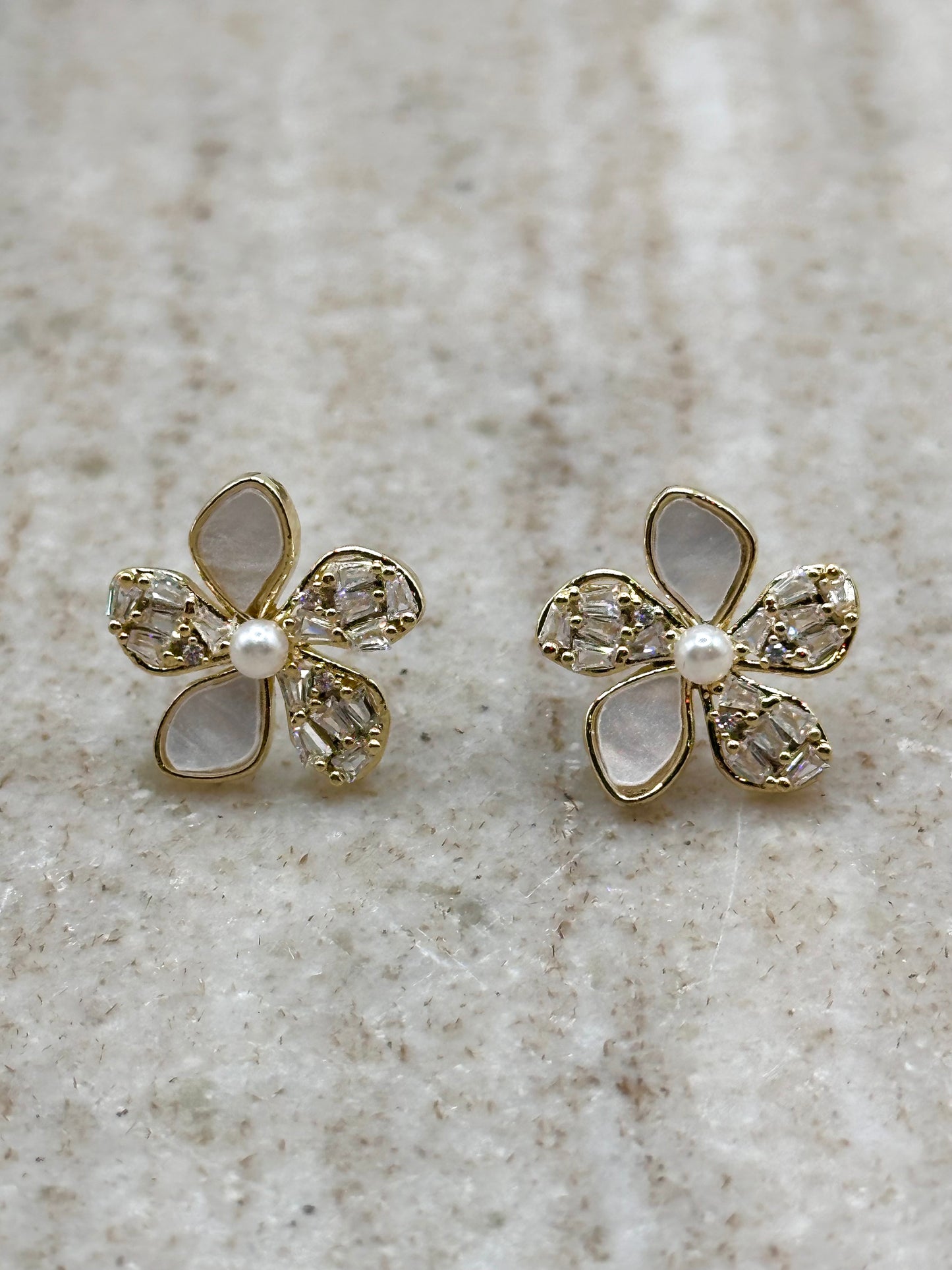 Pearl Daisy Earrings