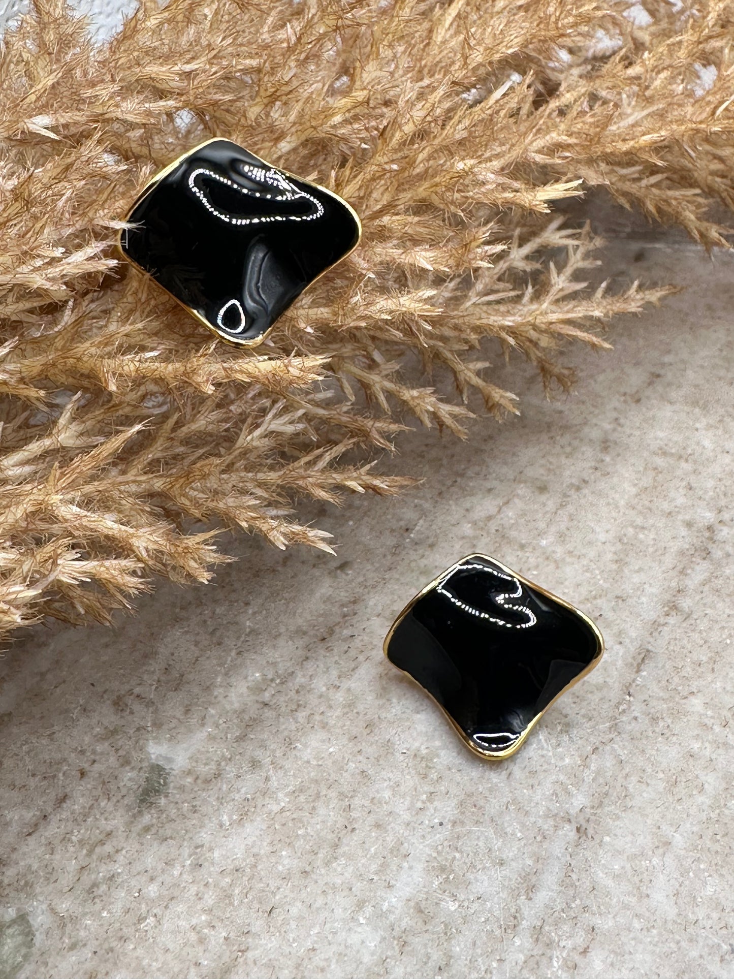 Black Felicia Earrings