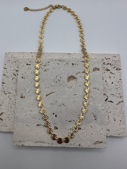 Helia Necklace