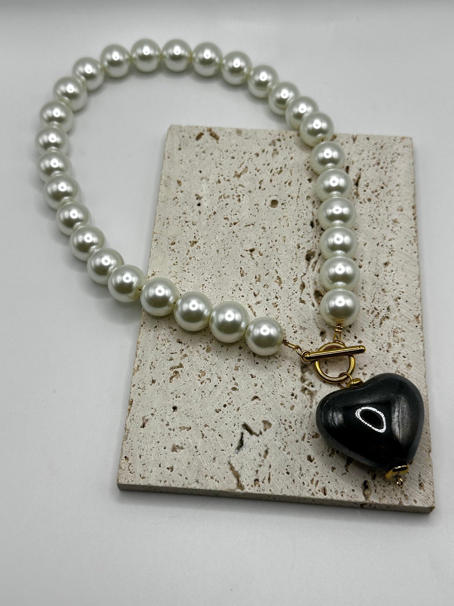 Amore Nero Necklace