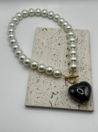 Amore Nero Necklace