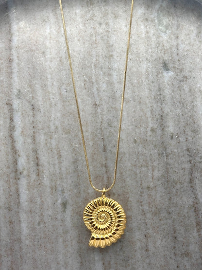 Velin Necklace