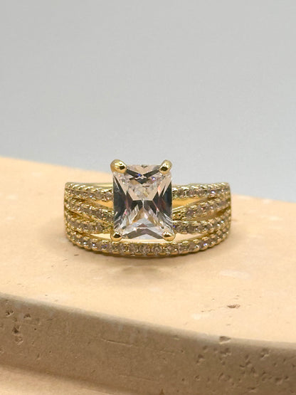 Golden Majesty Ring