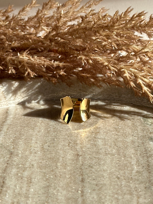 Adel Ring