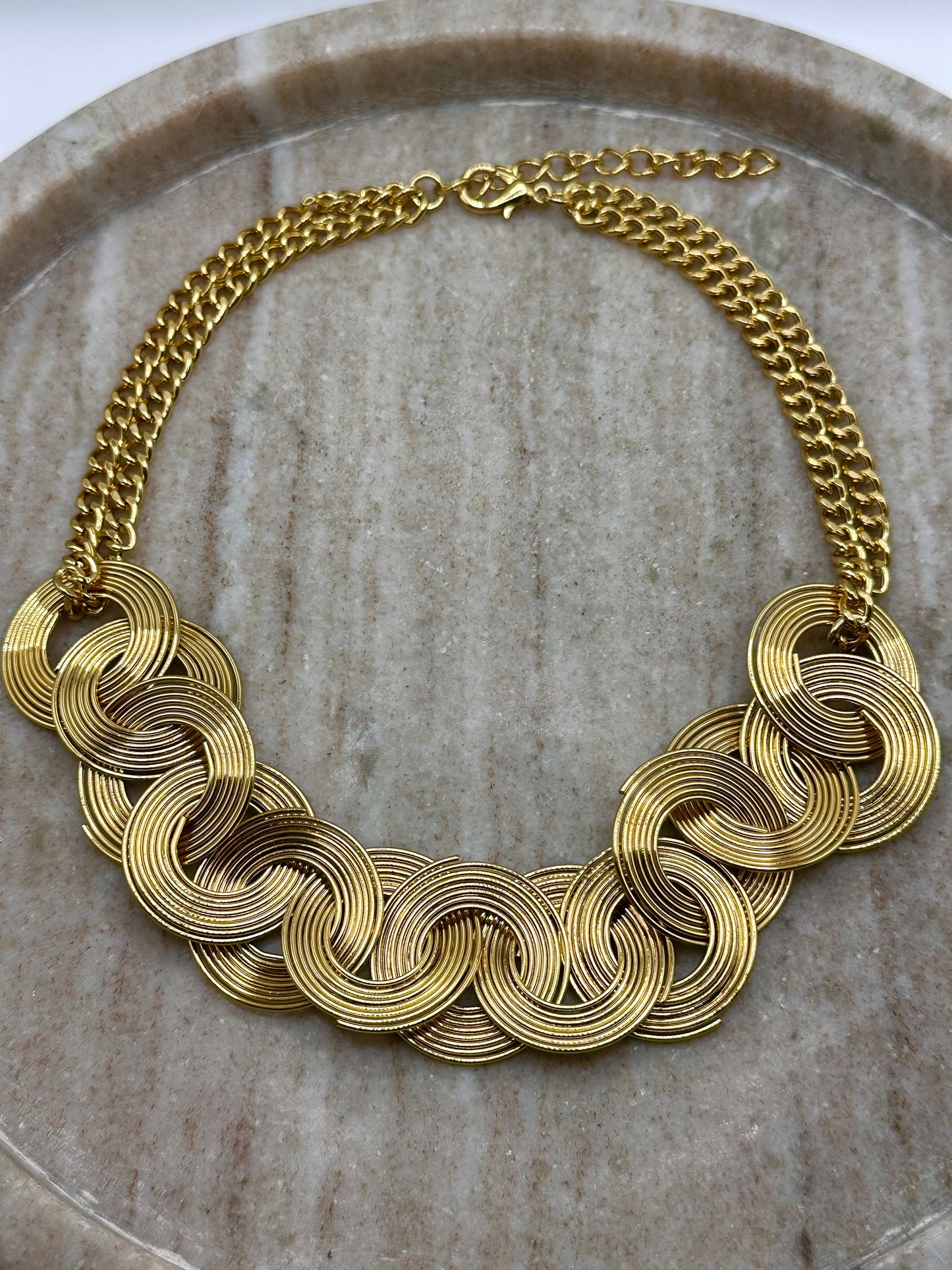 Oria Necklace