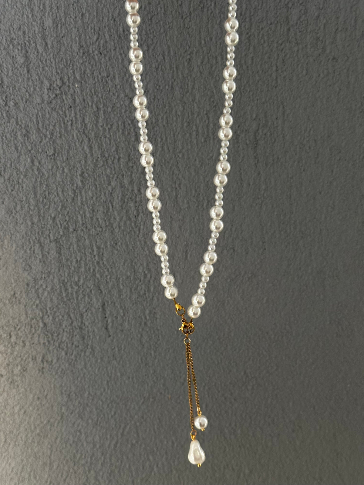 Pearl Motif Necklace
