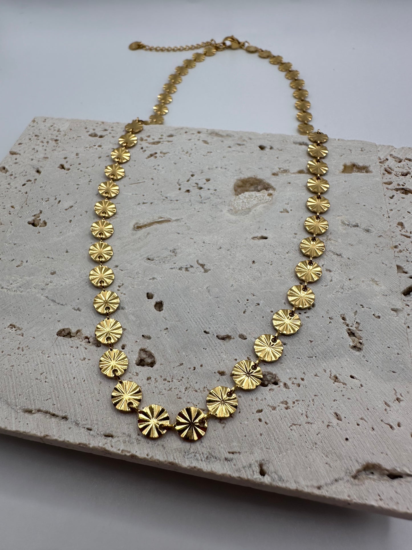Helia Necklace