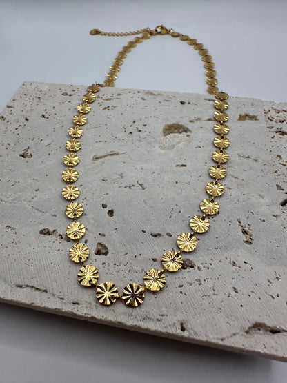 Helia Necklace